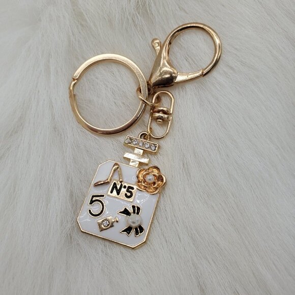 Large Gold Fragrance Pendant Key Chain | Chic and Elegant Key Chain | NEW - Picture 4 of 8